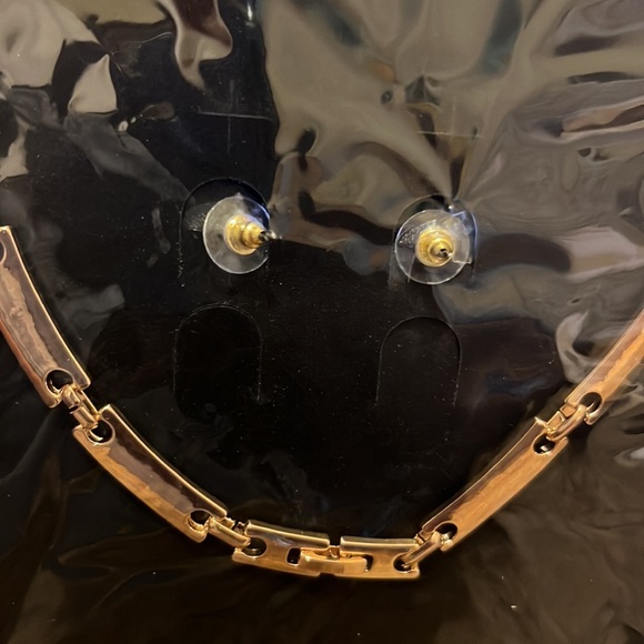 Fashion Jewelry - Picture 4 of 4